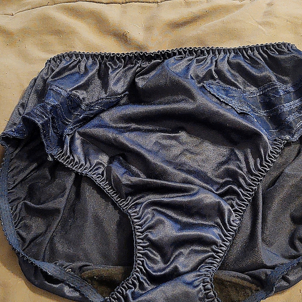 Vintage Olga high cut satin panties black